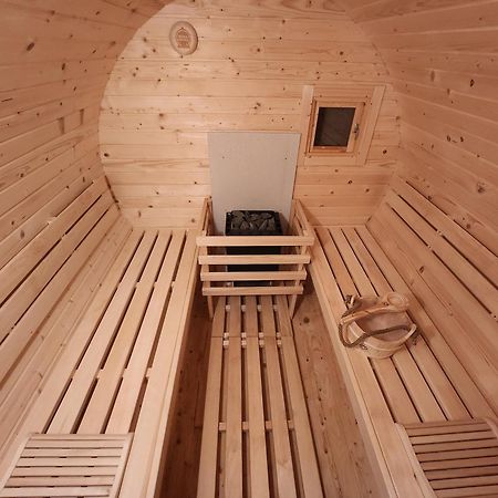 Haus Strandkoerv Mit Fass-Sauna Loddin Exteriér fotografie