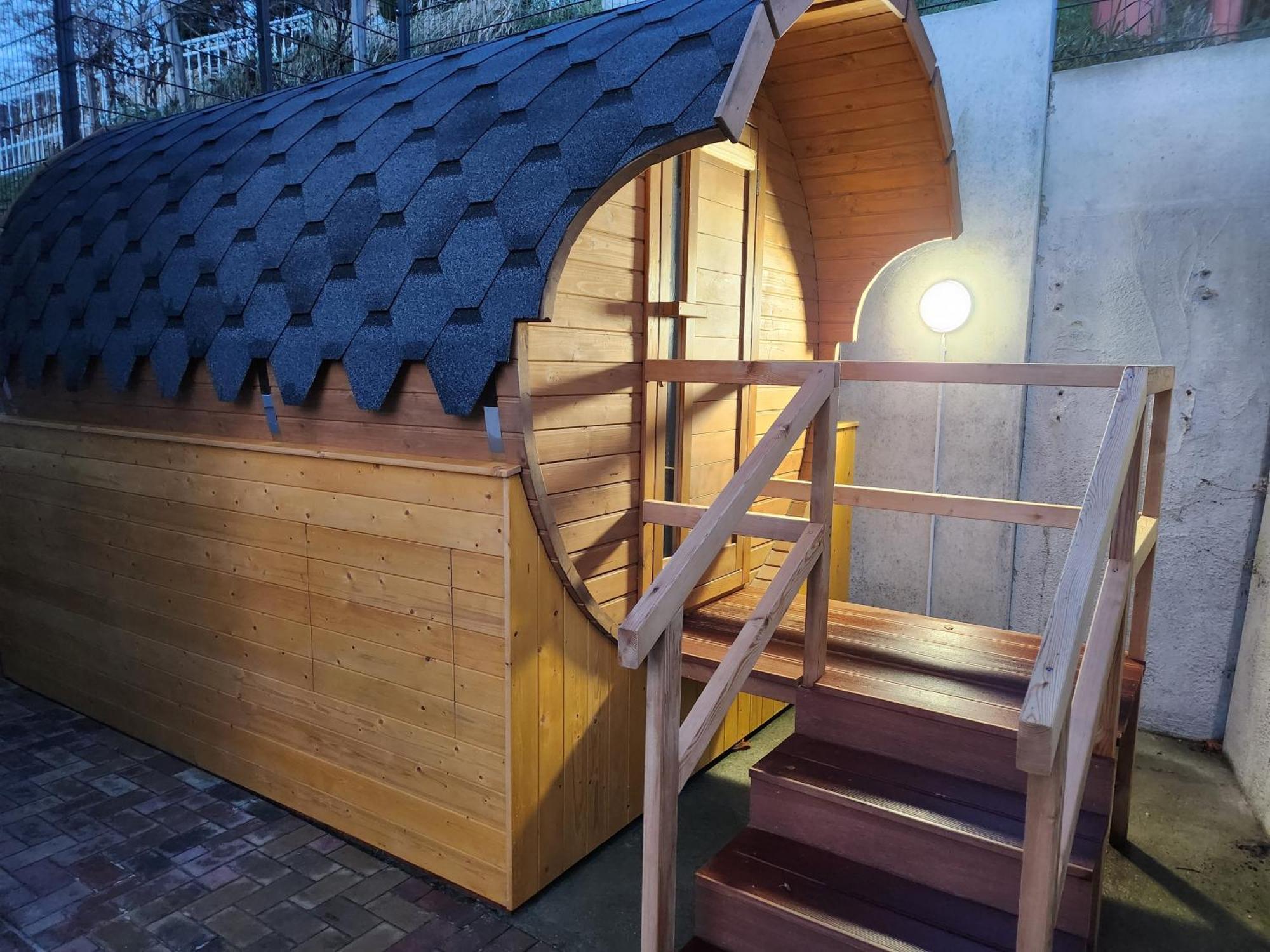 Haus Strandkoerv Mit Fass-Sauna Loddin Exteriér fotografie