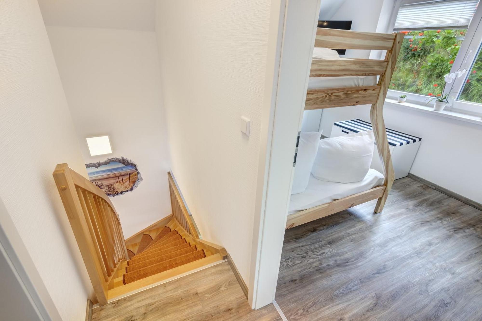 Haus Strandkoerv Mit Fass-Sauna Loddin Exteriér fotografie